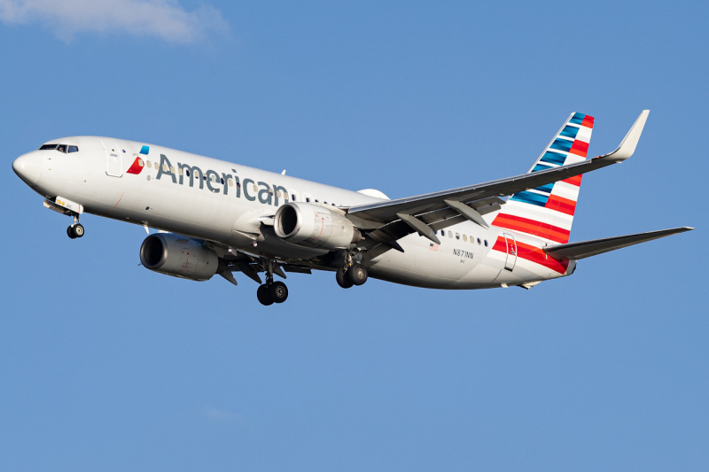 Photo of N871NN - American Airlines Boeing 737-800 at TPA on AeroXplorer Aviation Database