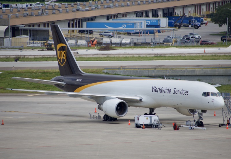 Photo of N421UP - United Parcel Service Boeing 757-200 at TPA on AeroXplorer Aviation Database