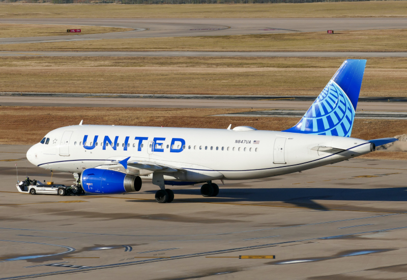 Photo of N847UA - United Airlines  Airbus A319 at AUS on AeroXplorer Aviation Database