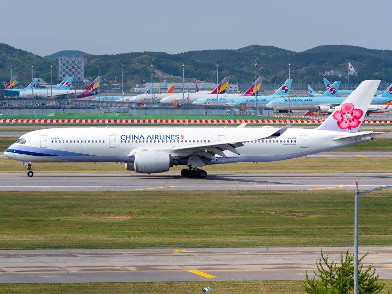 Photo of B-18916 - China Airlines Airbus A350-900 at ICN on AeroXplorer Aviation Database