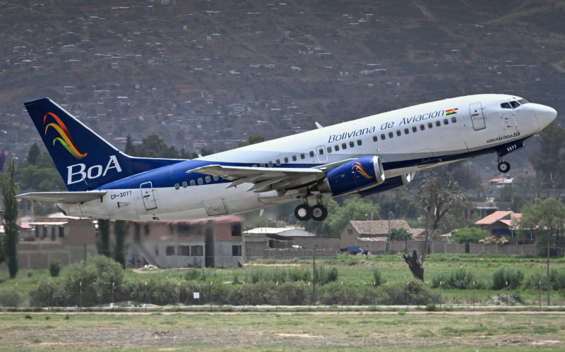 Photo of CP-3077 -  Boliviana de Aviación Boeing 737-300 at CBB on AeroXplorer Aviation Database