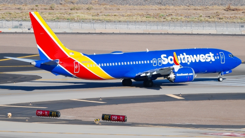 Photo of N8862Q - Southwest Airlines Boeing 737 MAX 8 at PHX on AeroXplorer Aviation Database