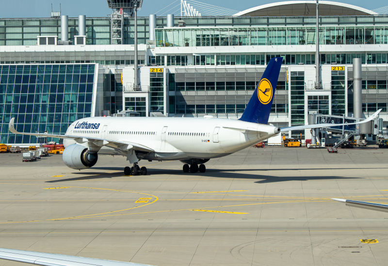 Photo of D-AIXE - Lufthansa Airbus A350-900 at MUC on AeroXplorer Aviation Database
