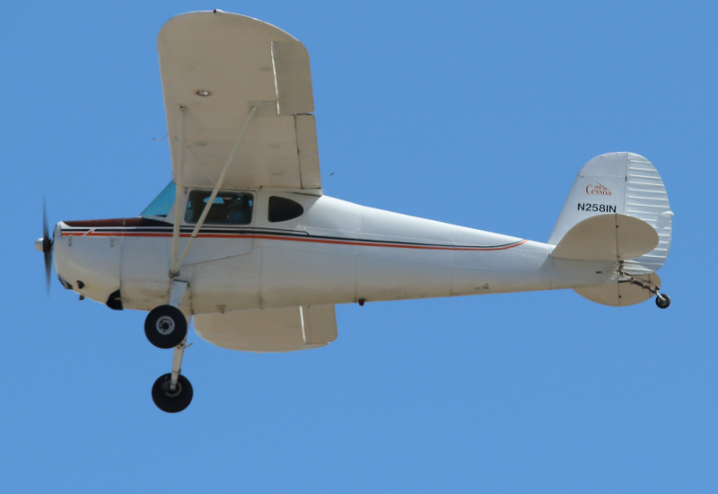 Photo of N2581N - PRIVATE Cessna 140 at THV on AeroXplorer Aviation Database