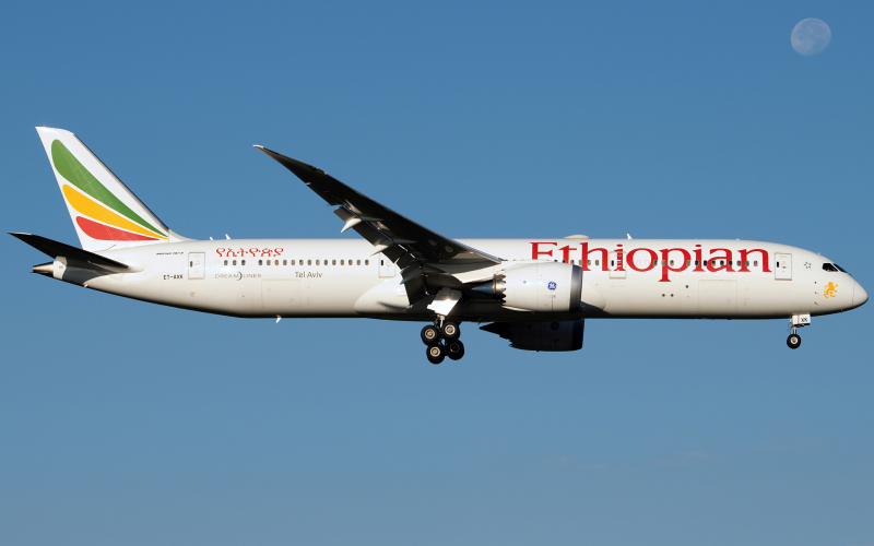 Photo of ET-AXK - Ethiopian Airlines Boeing 787-9 at IAD on AeroXplorer Aviation Database