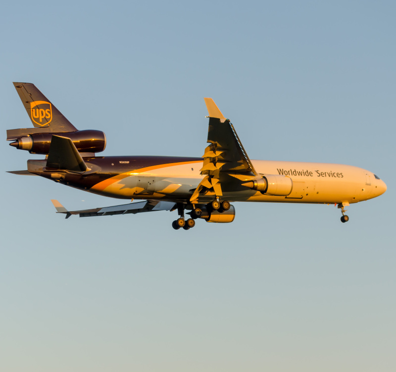 Photo of N265UP - United Parcel Service McDonnell Douglas MD-11F at EWR on AeroXplorer Aviation Database