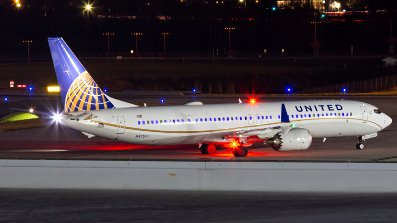 Photo of N47517 - United Airlines Boeing 737 MAX 9 at CMH on AeroXplorer Aviation Database