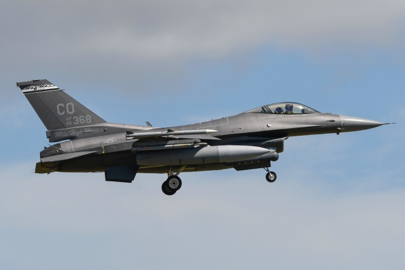 Photo of 86-0368 - Air National Guard General Dynamics F-16 Fighting Falcon at LFI on AeroXplorer Aviation Database