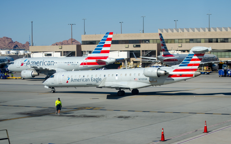 Photo of N746UW - American Airlines Airbus A319 at PHX on AeroXplorer Aviation Database