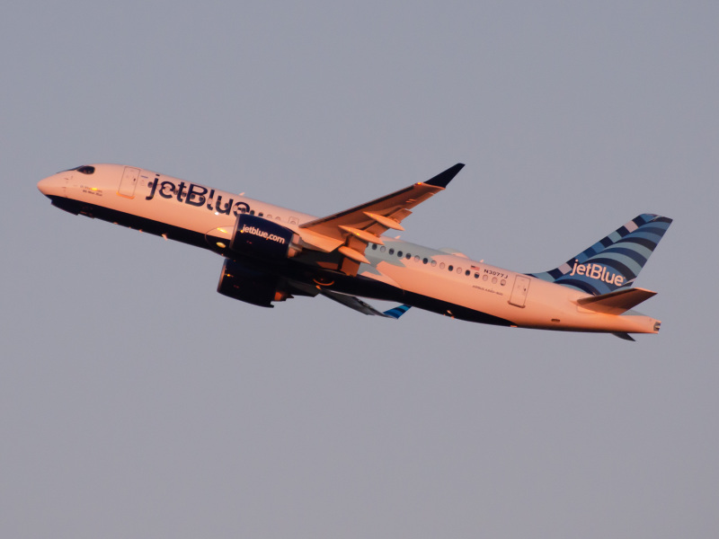 Photo of N3077J - JetBlue Airways Airbus A220-300 at BOS on AeroXplorer Aviation Database