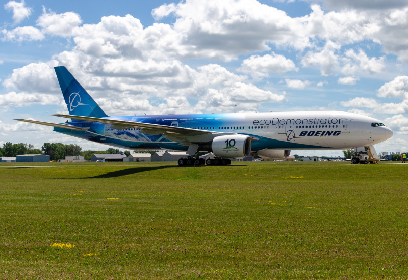 Photo of N861BC - Boeing Boeing 777-200ER at OSH on AeroXplorer Aviation Database