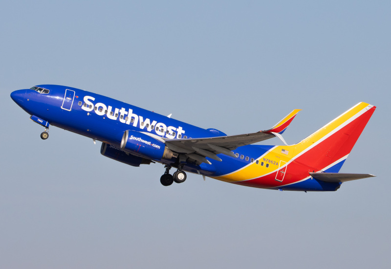 Photo of N7862A - Southwest Airlines Boeing 737-700 at MCO on AeroXplorer Aviation Database
