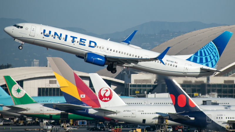 Photo of N37419 - United Airlines Boeing 737-900ER at LAX on AeroXplorer Aviation Database