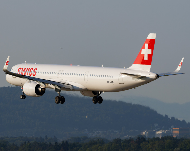 Photo of HB-JPC - Swiss International Air Lines Airbus A321NEO at ZRH on AeroXplorer Aviation Database