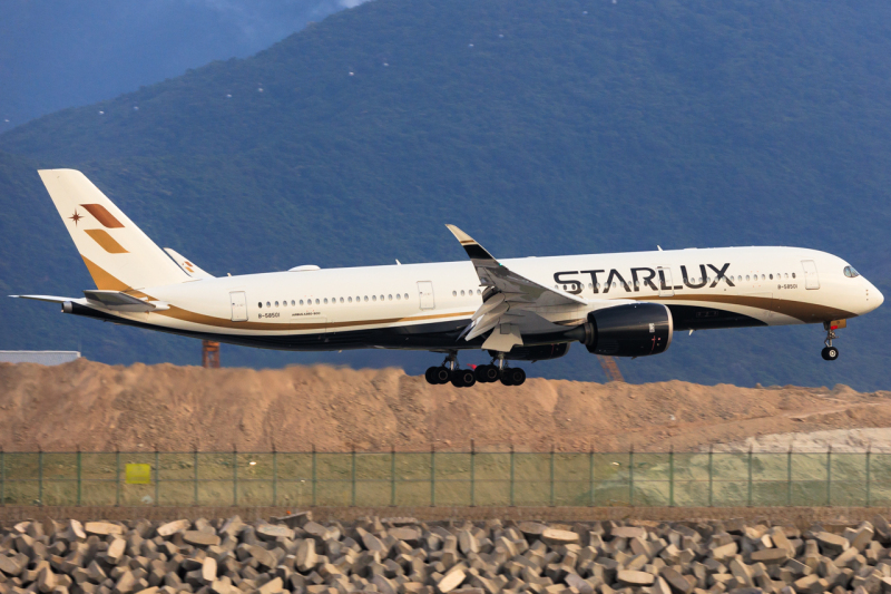 Photo of B-58501 - Starlux Airlines Airbus A350-900 at HKG on AeroXplorer Aviation Database