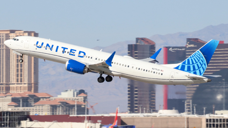 Photo of N27539 - United Airlines Boeing 737 MAX 9 at LAS on AeroXplorer Aviation Database