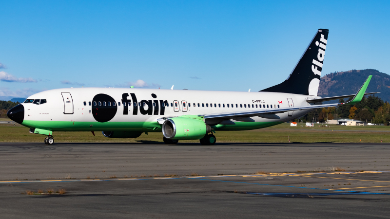 Photo of C-FFLJ - Flair Airlines Boeing 737-800 at YYJ on AeroXplorer Aviation Database