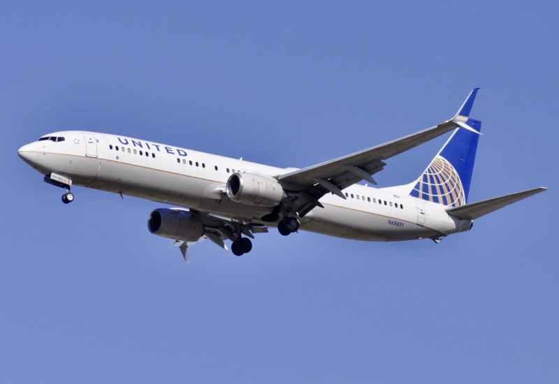 Photo of N68891 - United Airlines Boeing 737-900ER at ORD on AeroXplorer Aviation Database