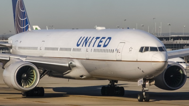Photo of N796UA - United Airlines Boeing 777-200 at IAD on AeroXplorer Aviation Database