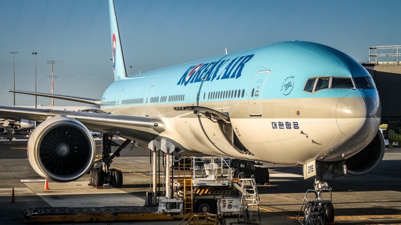 Photo of HL8216 - Korean Air Boeing 777-300ER at AKL on AeroXplorer Aviation Database