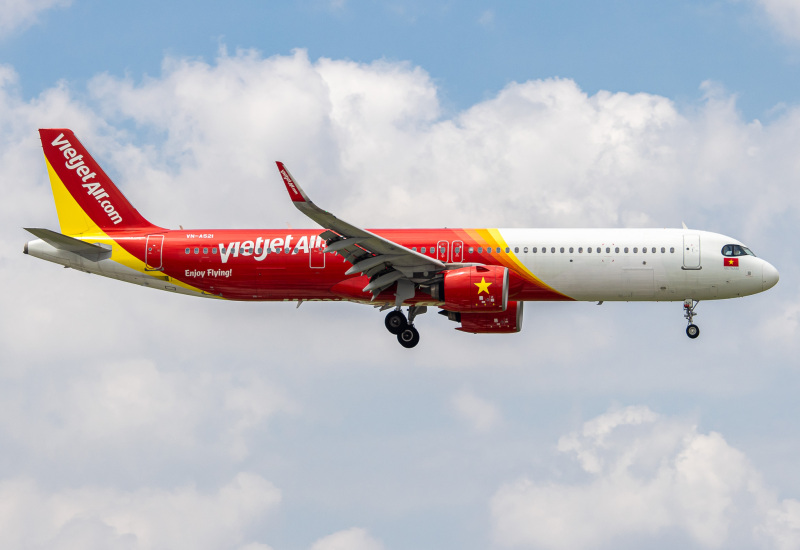 Photo of VN-A521 - VietJet Air A321NEO at SGN on AeroXplorer Aviation Database