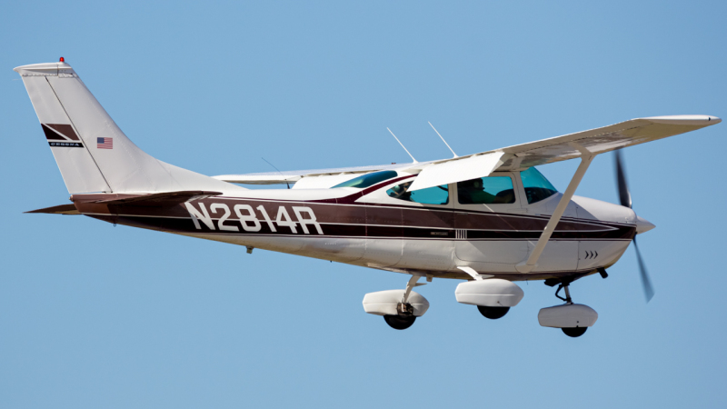 Photo of N2814R - PRIVATE Cessna 182 Skylane at APF on AeroXplorer Aviation Database