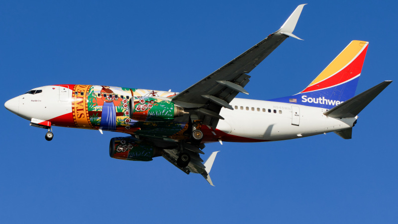 Photo of N945WN - Southwest Airlines  Boeing 737-700 at TPA on AeroXplorer Aviation Database