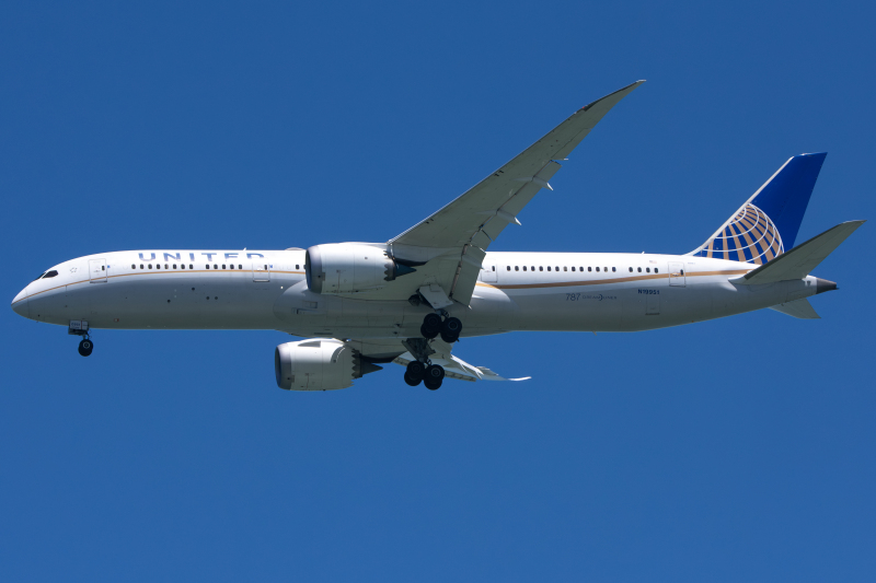 Photo of N19951 - United Airlines Boeing 787-9 at SFO on AeroXplorer Aviation Database