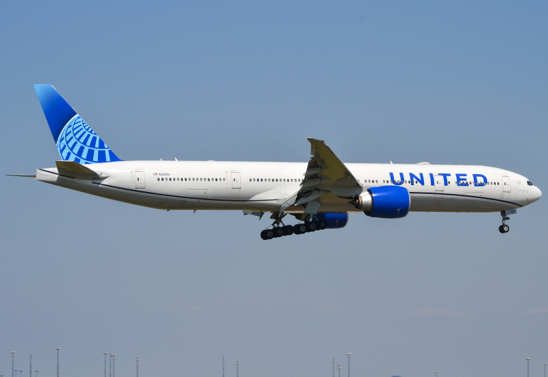 Photo of N2250U - United Airlines Boeing 777-300ER at DFW on AeroXplorer Aviation Database