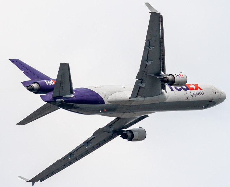 Photo of N583FE - FedEx McDonnell Douglas MD-11F at IAH on AeroXplorer Aviation Database