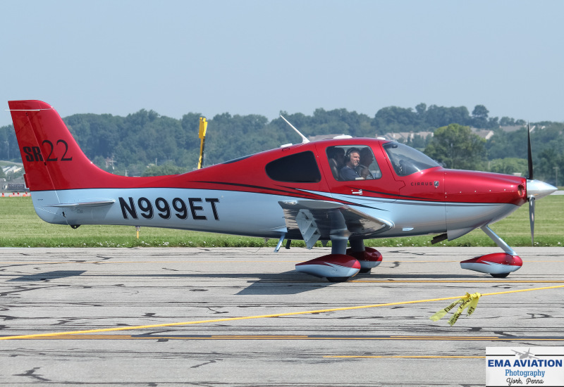 Photo of N999ET - PRIVATE Cirrus SR-22 at LNS on AeroXplorer Aviation Database