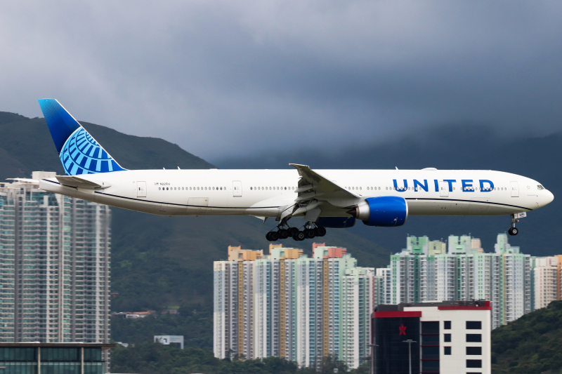 Photo of N2251U - United Airlines Boeing 777-300ER at HKG on AeroXplorer Aviation Database