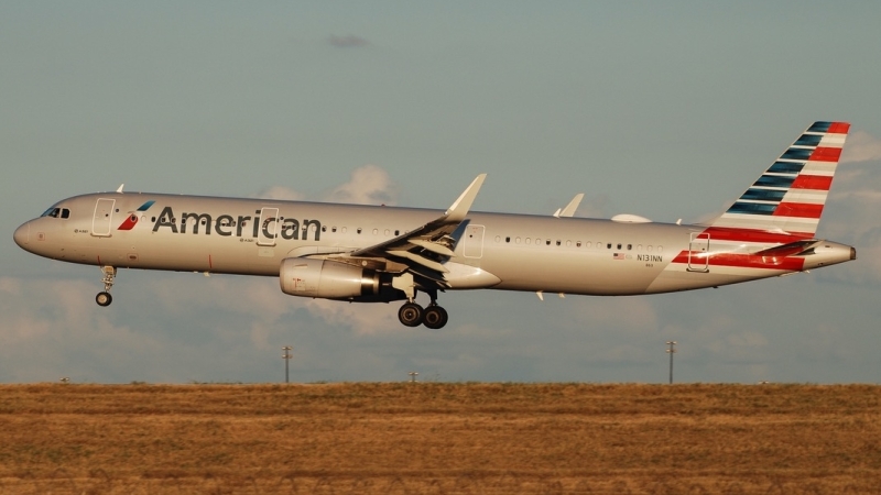 Photo of N131NN - American Airlines Airbus A321-200 at DFW on AeroXplorer Aviation Database