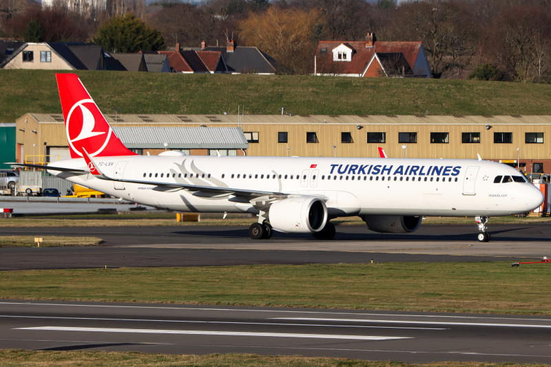 Photo of TC-LSV - Turkish Airlines Airbus A321NEO at BHX on AeroXplorer Aviation Database