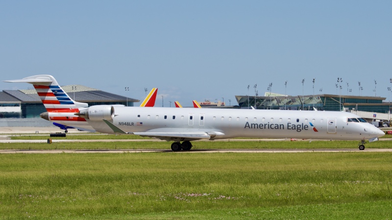 Photo of N948LR - American Eagle Mitsubishi CRJ-900ER at HOU on AeroXplorer Aviation Database