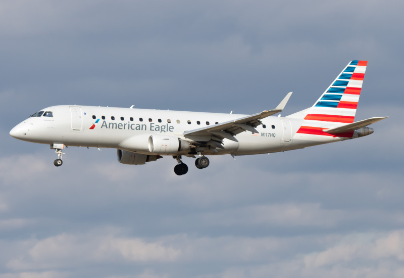 Photo of N117HQ - American Eagle Embraer E175 at PHL on AeroXplorer Aviation Database