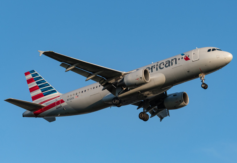 Photo of N112US - American Airlines Airbus A320 at PHL on AeroXplorer Aviation Database