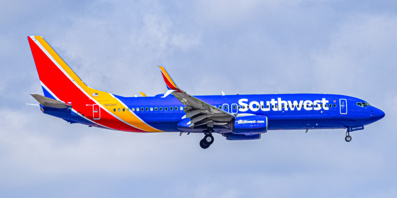 Photo of N8310C - Southwest Airlines Boeing 737-800 at DEN on AeroXplorer Aviation Database