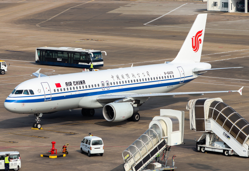 Photo of B-6609 - Air China Airbus A320 at MFM on AeroXplorer Aviation Database