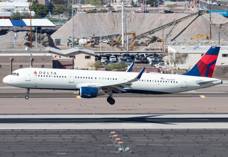 Photo of N305DN - Delta Airlines Airbus A321-200 at PHX on AeroXplorer Aviation Database