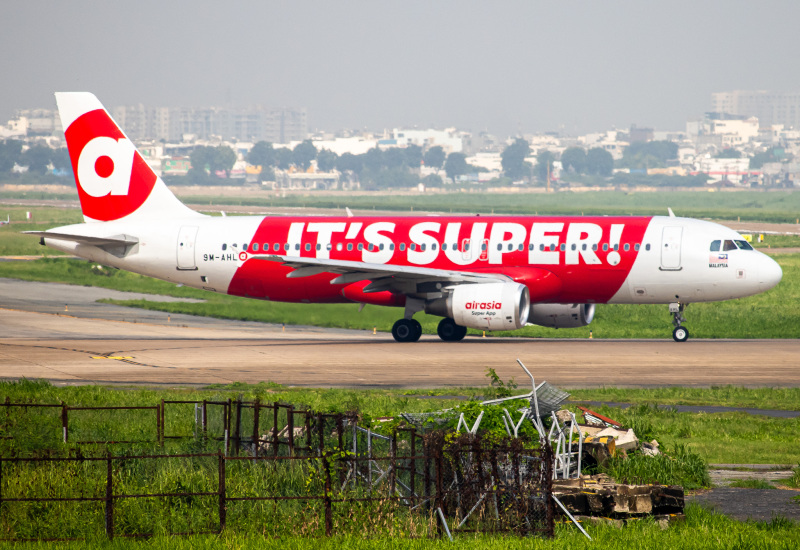 Photo of 9M-AHL - AirAsia Airbus A320 at SGN on AeroXplorer Aviation Database