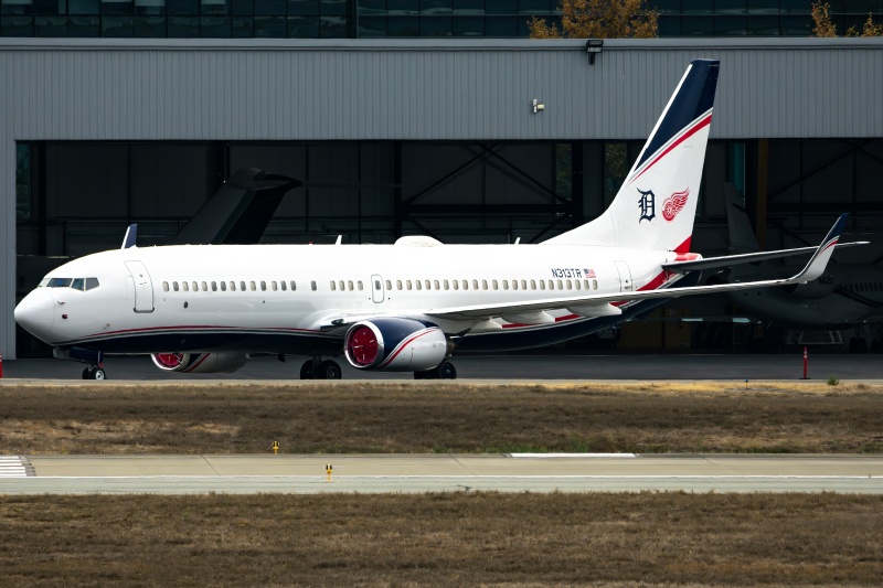 Photo of N313TR - Olympia Aviation Boeing 737-800 at SJC on AeroXplorer Aviation Database