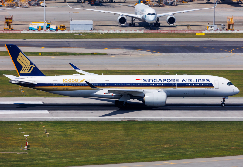Photo of 9V-SMF - Singapore Airlines Airbus A350-900 at HKG on AeroXplorer Aviation Database
