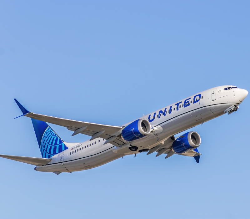 Photo of N37523 - United Airlines Boeing 737 MAX 9 at RSW on AeroXplorer Aviation Database