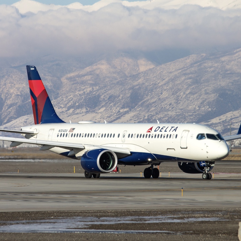 Photo of N304DU - Delta Airlines Airbus A220-300 at SLC on AeroXplorer Aviation Database