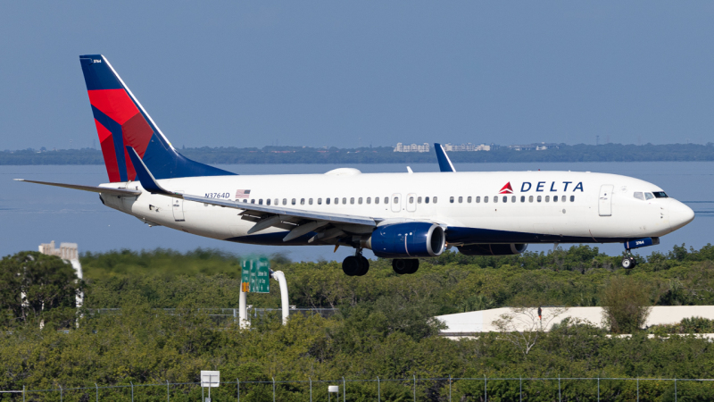 Photo of N3764D - Delta Airlines Boeing 737-800 at TPA on AeroXplorer Aviation Database