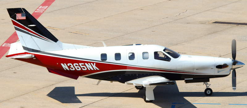 Photo of N365NK - PRIVATE Socata TBM-700 at MDT on AeroXplorer Aviation Database