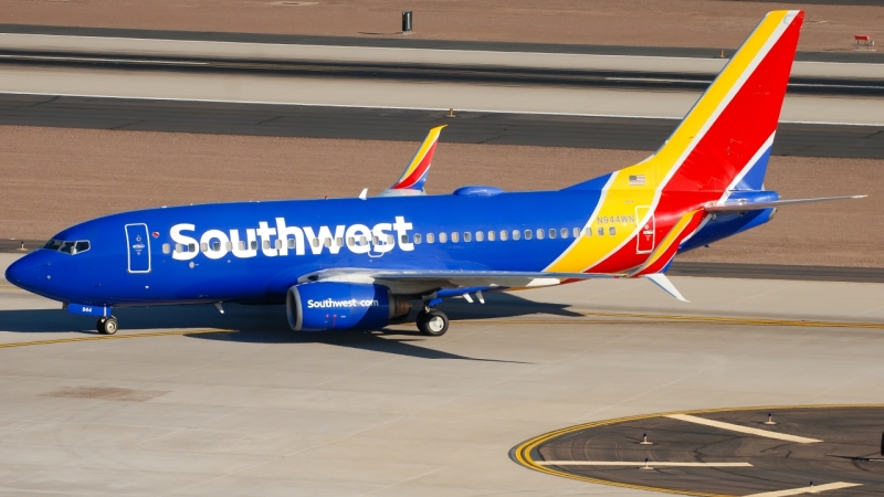 Photo of N944WN - Southwest Airlines Boeing 737-700 at PHX on AeroXplorer Aviation Database