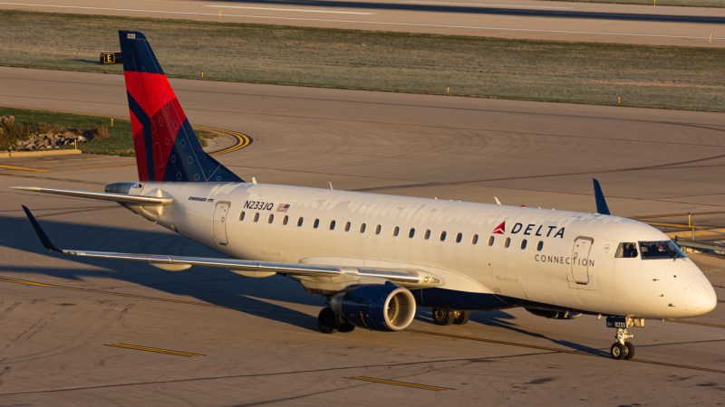Photo of N233JQ - Delta Connection Embraer E175 at CMH on AeroXplorer Aviation Database