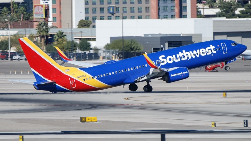 Photo of N8576Z - Southwest Airlines Boeing 737-800 at LAS on AeroXplorer Aviation Database